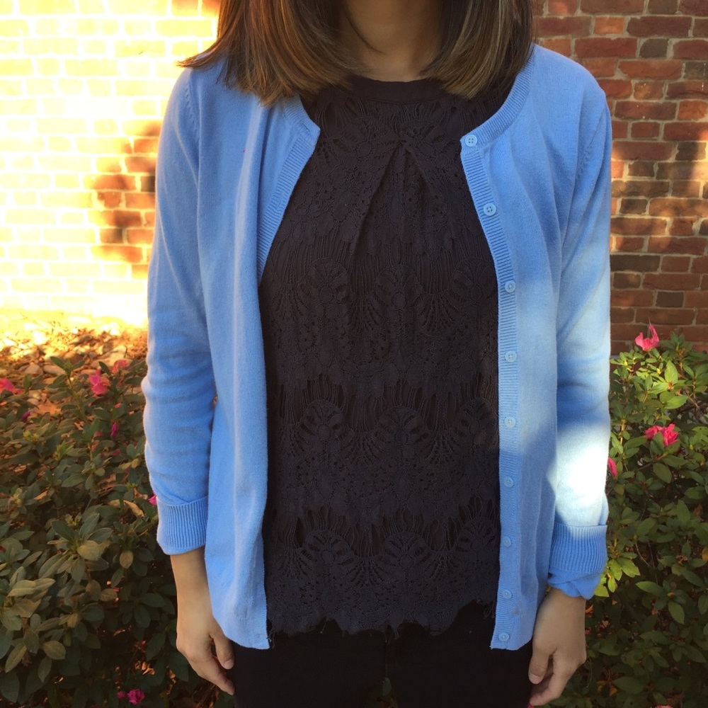 SIZE SM OLD NAVY CARDIGAN